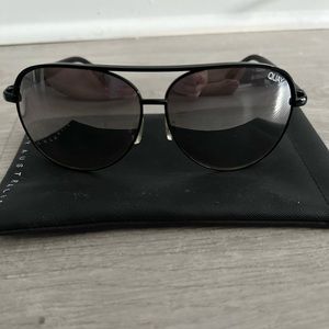 🕶️QUAY Aviator Sunglasses 🕶️